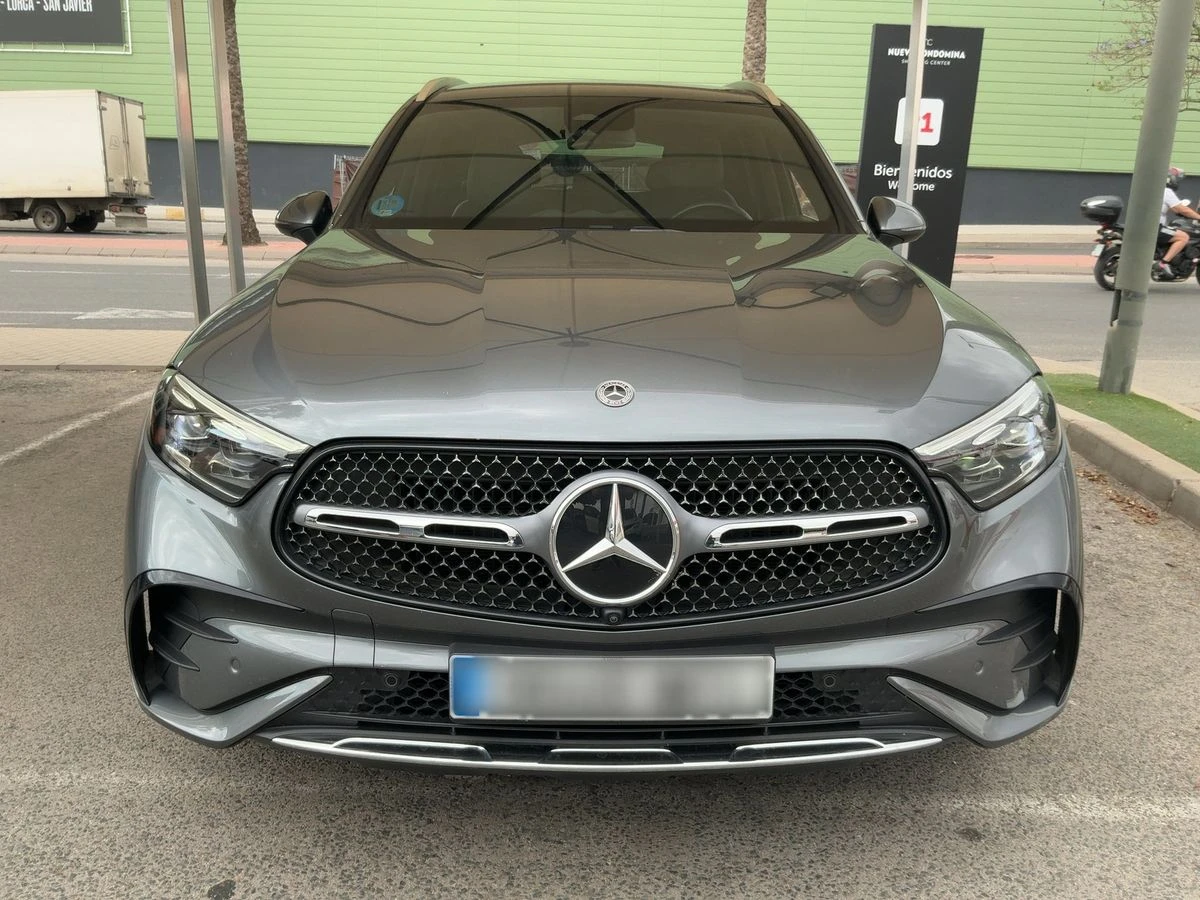 Mercedes-Benz GLC 220 Mild-Hybrid 4Matic AMG Line, снимка 2 - Автомобили и джипове - 55900883