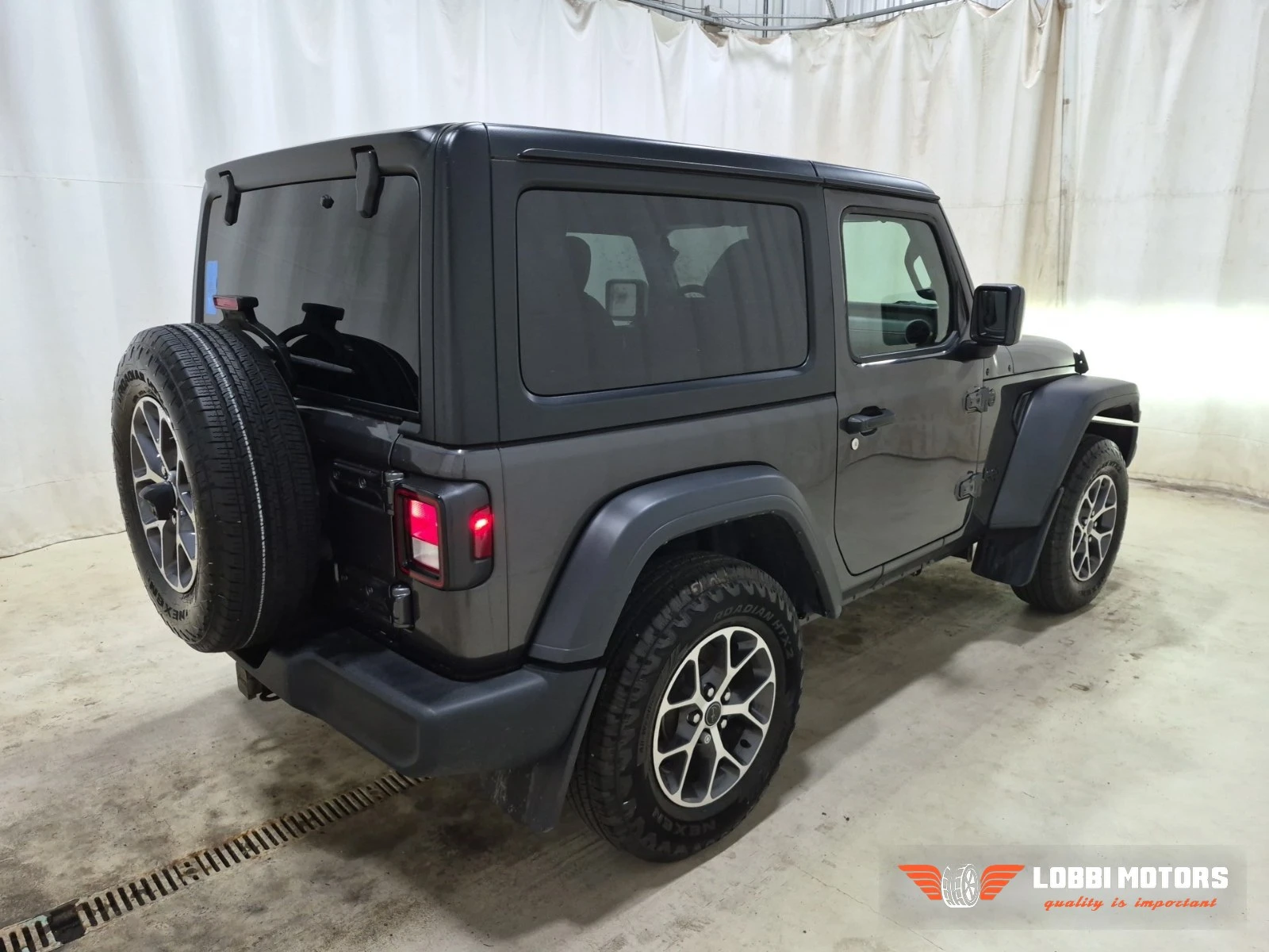 Jeep Wrangler, снимка 3 - Автомобили и джипове - 55955747
