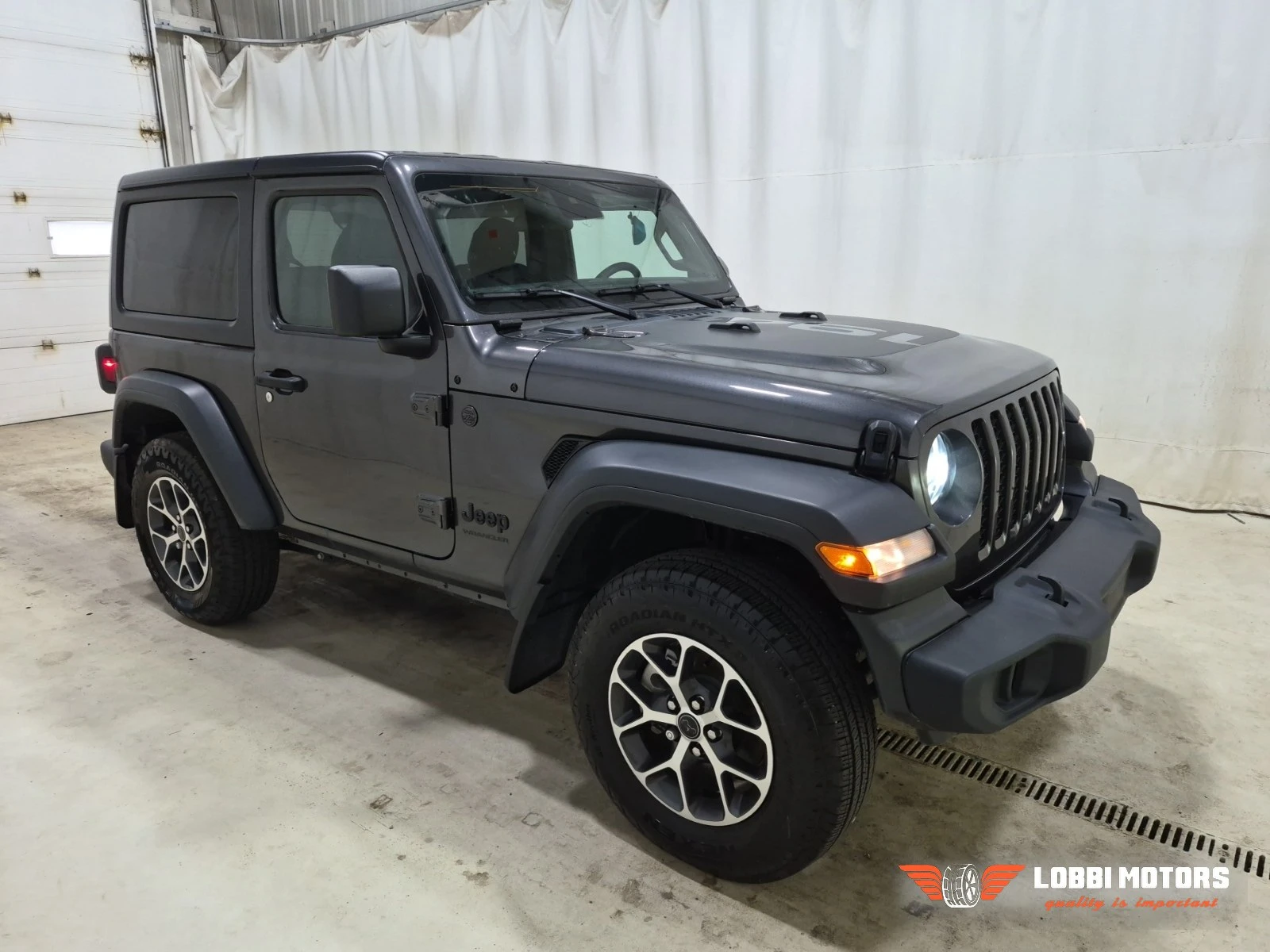 Jeep Wrangler, снимка 2 - Автомобили и джипове - 55955747