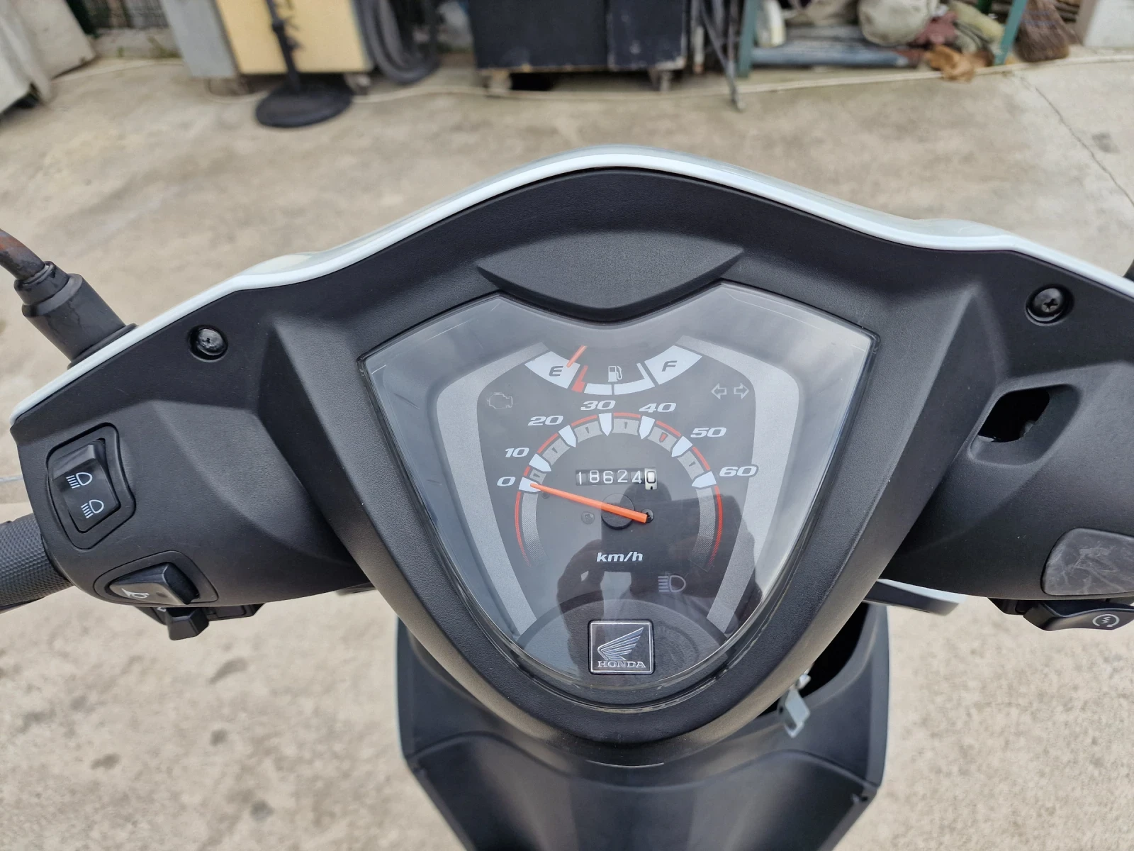 Honda Vision 50c, снимка 9 - Мотоциклети и мототехника - 54821636
