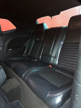 Dodge Challenger 5.7 Hemi V8, снимка 16