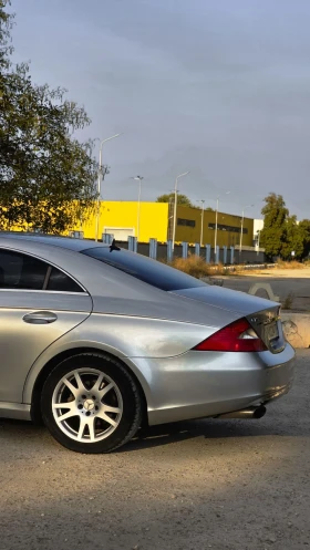 Mercedes-Benz CLS 320 CLS w219 320cdi, снимка 2