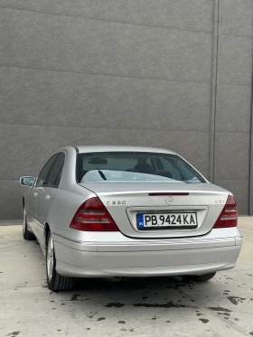 Mercedes-Benz C 220, снимка 8