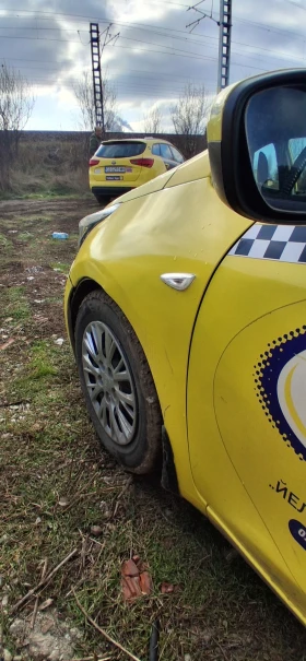 Kia Ceed 1.4 бензин-метан - 4857 € / 9499.47 лв. - 18833765 4