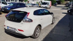Volvo V40 D2 - 3800 € / 7432.15 лв. - 28488141 3
