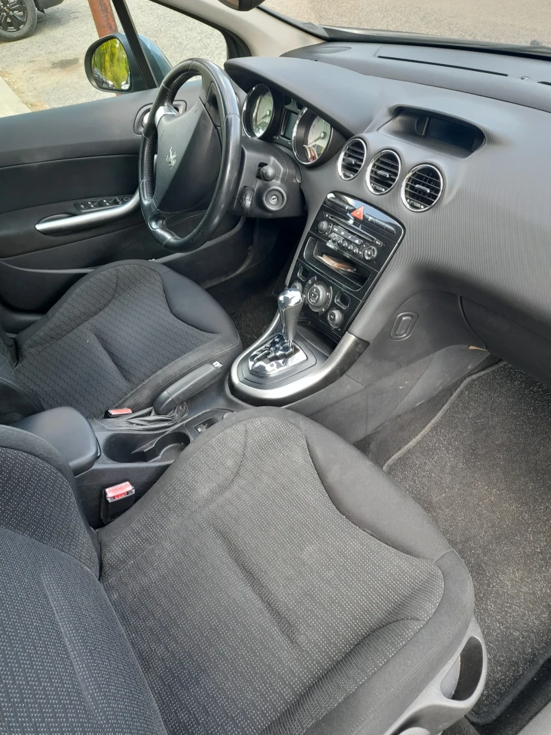 Peugeot 308 Sw, снимка 9 - Автомобили и джипове - 46895572