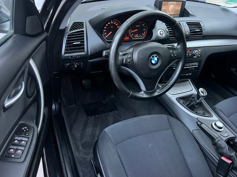 BMW 116 FACELIFT/NAVI/6sk/PODGREV/UNIKAT, снимка 9 - Автомобили и джипове - 47855570