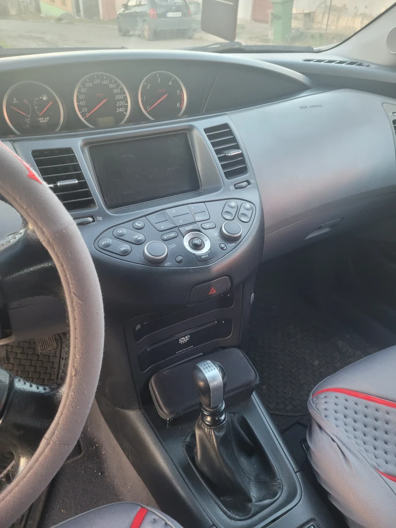 Nissan Primera, снимка 9 - Автомобили и джипове - 48741982