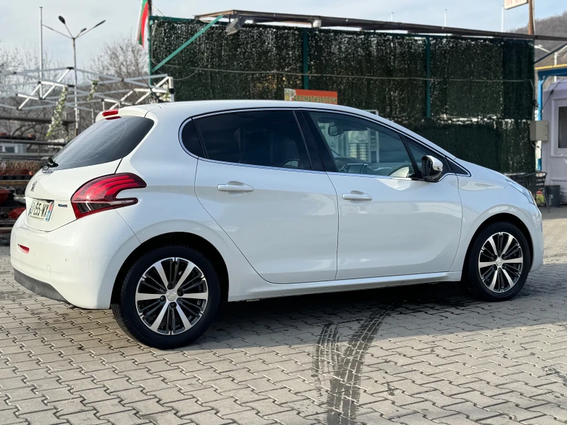 Peugeot 208, снимка 3 - Автомобили и джипове - 48767097