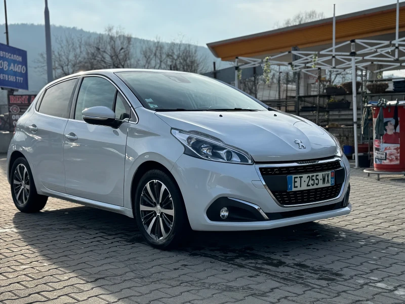 Peugeot 208, снимка 2 - Автомобили и джипове - 48767097