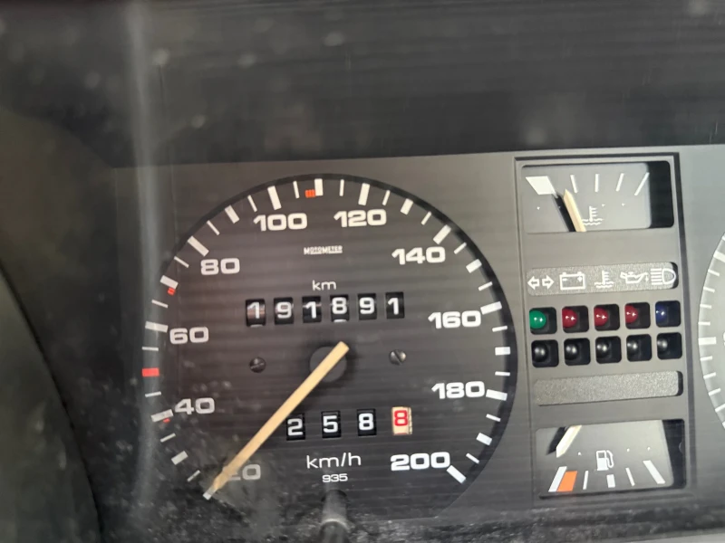 VW Golf 2 1.3i 190хил км /БЕЗ ТОЧКА РЪЖДА/, снимка 14 - Автомобили и джипове - 52147620