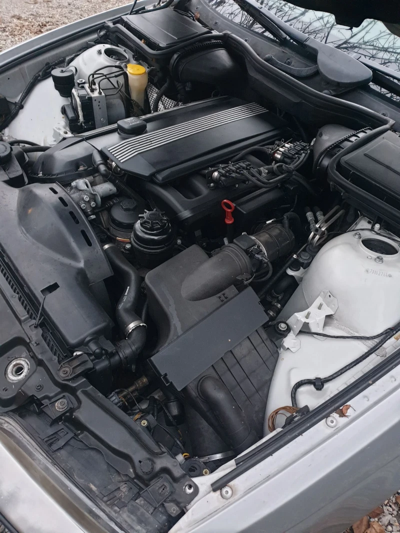 BMW 528 193кс, снимка 5 - Автомобили и джипове - 52434502