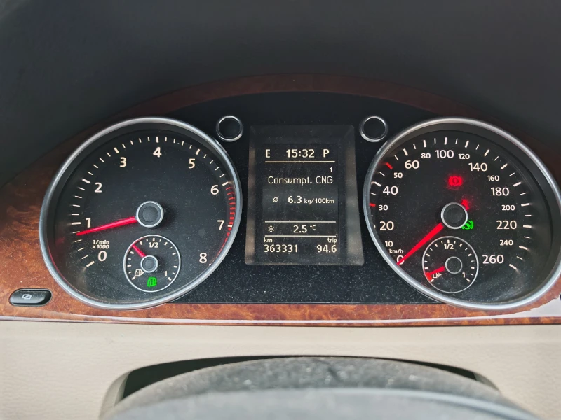 VW Passat, снимка 9 - Автомобили и джипове - 52604282