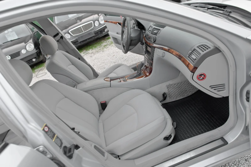 Mercedes-Benz E 270 Cdi automat , снимка 12 - Автомобили и джипове - 52909071