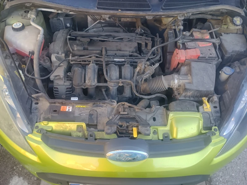 Ford Fiesta, снимка 16 - Автомобили и джипове - 52937861