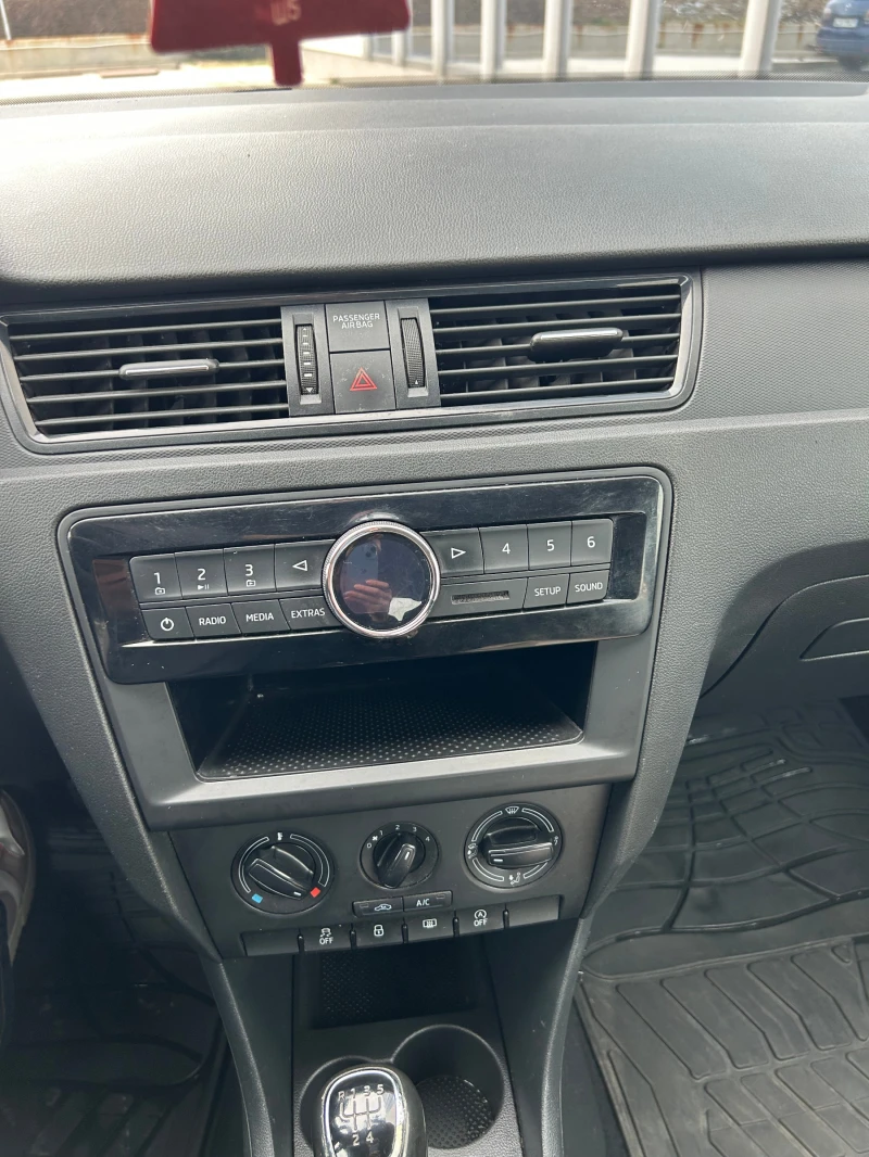 Skoda Rapid, снимка 6 - Автомобили и джипове - 53176987