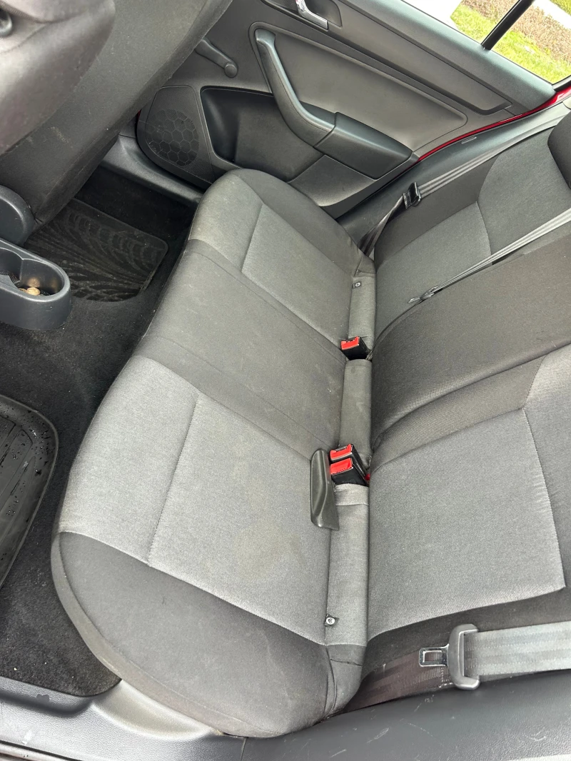 Skoda Rapid, снимка 5 - Автомобили и джипове - 53176987