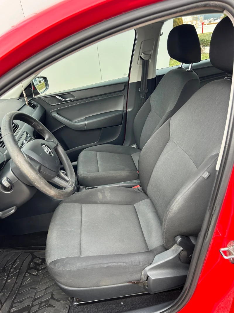 Skoda Rapid, снимка 3 - Автомобили и джипове - 53176987