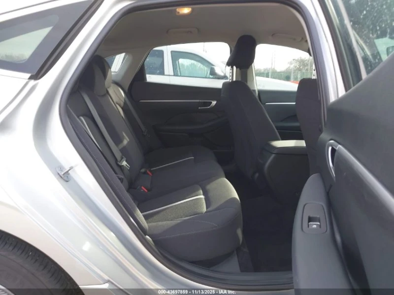 Hyundai Sonata 2.5l Se, снимка 8 - Автомобили и джипове - 53259214