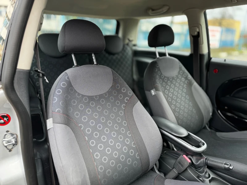 Mini D one 1.4D4D/ПОДГРЕВ/ИТАЛИЯ, снимка 14 - Автомобили и джипове - 53410317