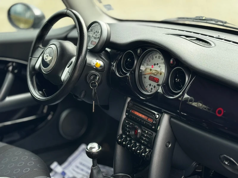 Mini D one 1.4D4D/ПОДГРЕВ/ИТАЛИЯ, снимка 11 - Автомобили и джипове - 53410317