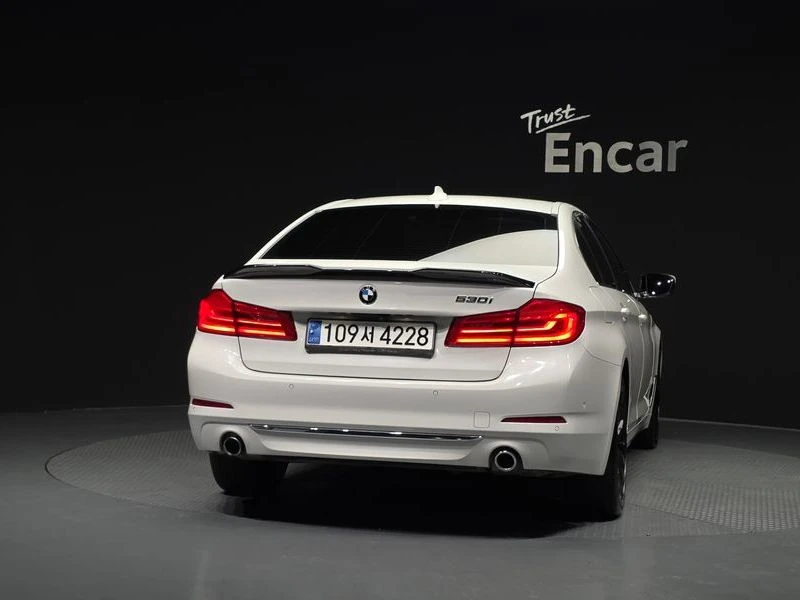BMW 530 530I Luxury Plus, снимка 4 - Автомобили и джипове - 55505362