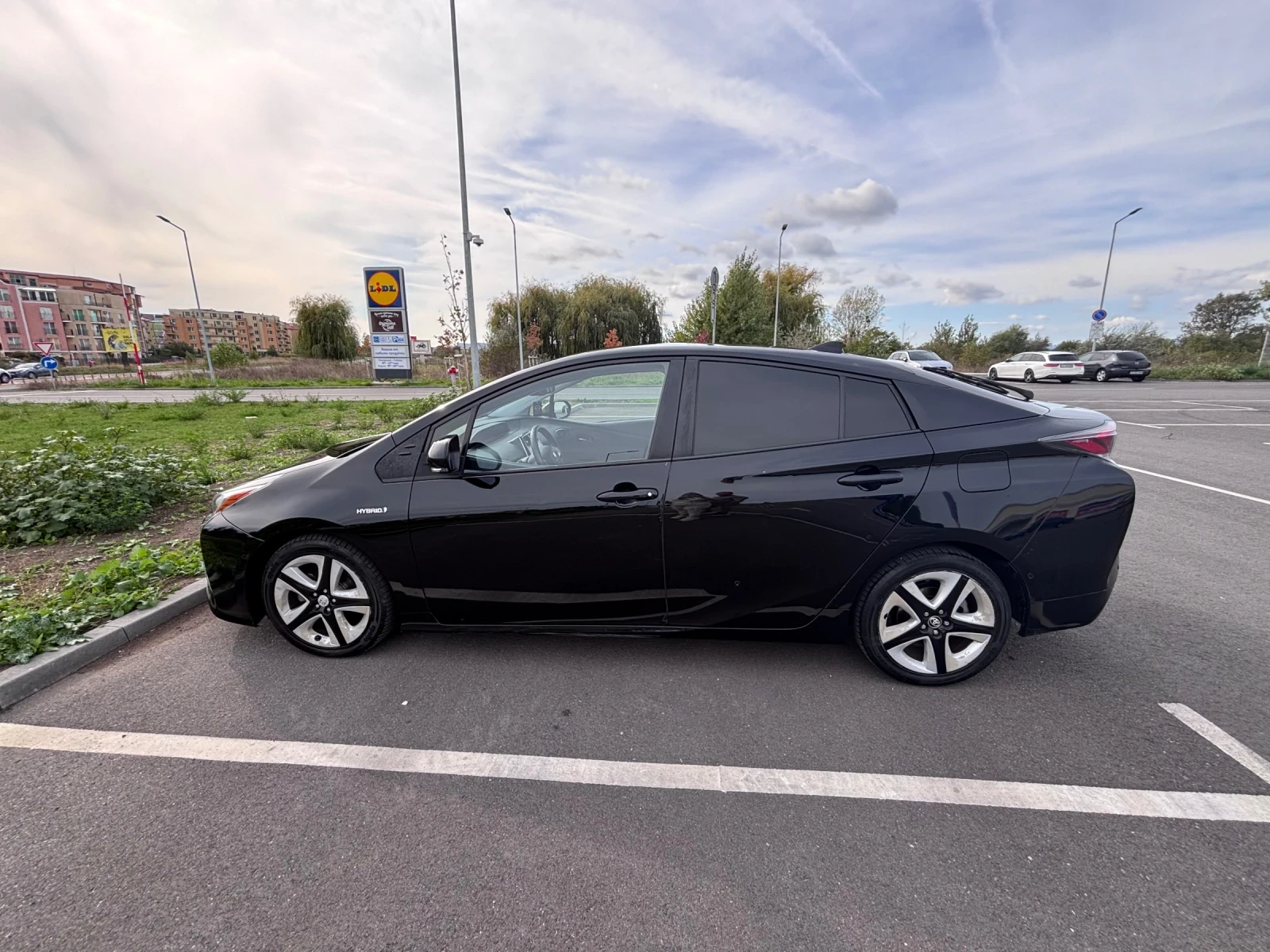 Toyota Prius 1.8 hybrid  - изображение 7