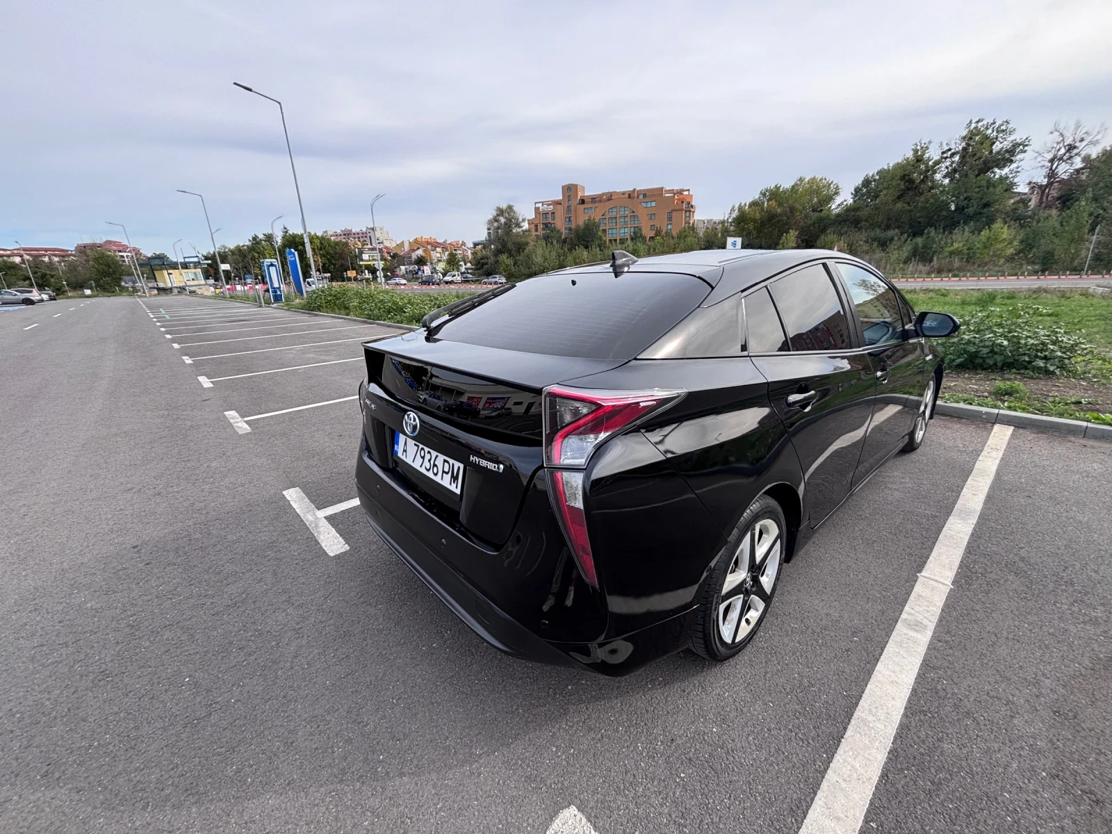 Toyota Prius 1.8 hybrid  - изображение 5