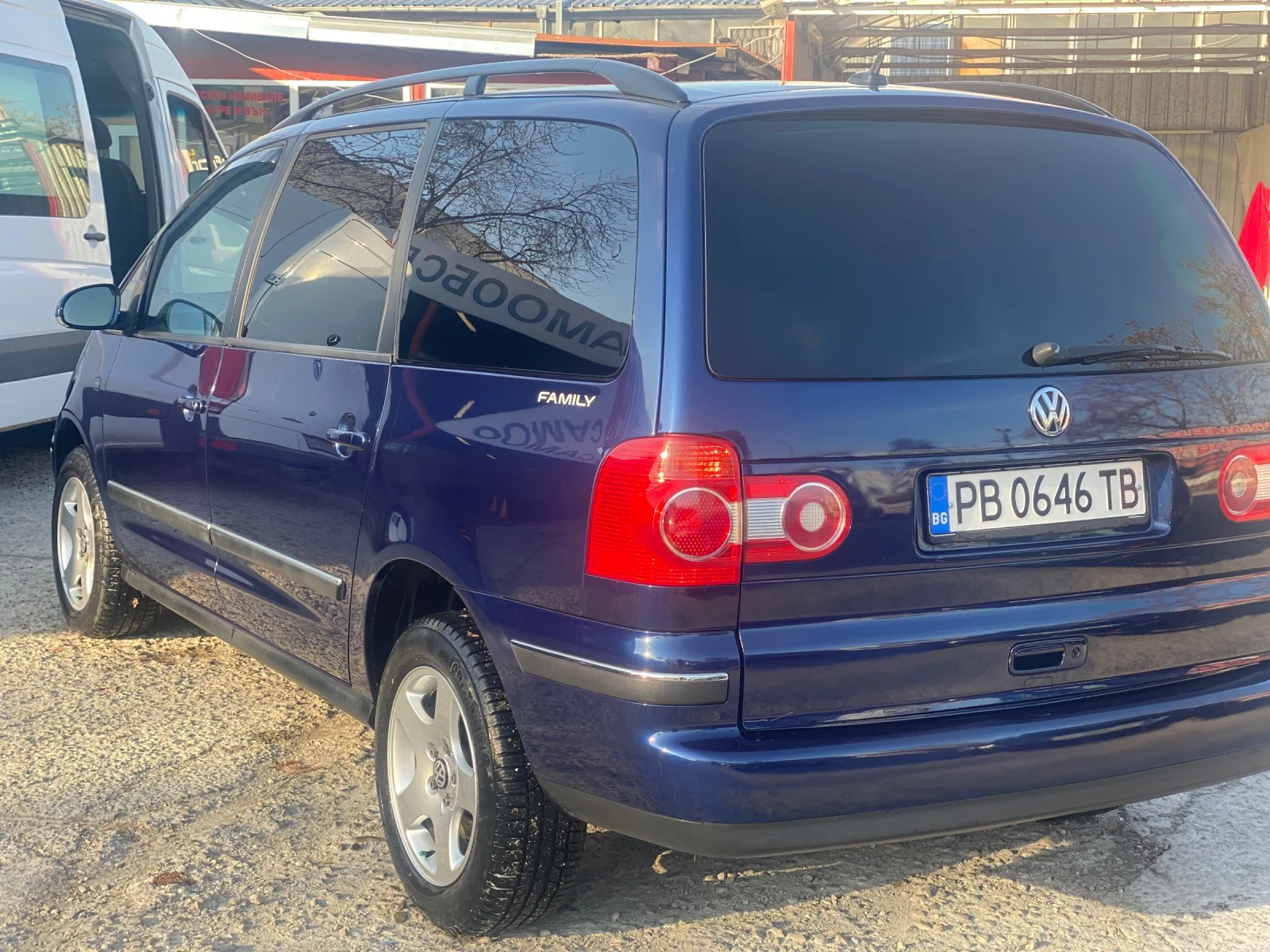 VW Sharan SHARAN 1.8t газ бензин 200хил км - изображение 2