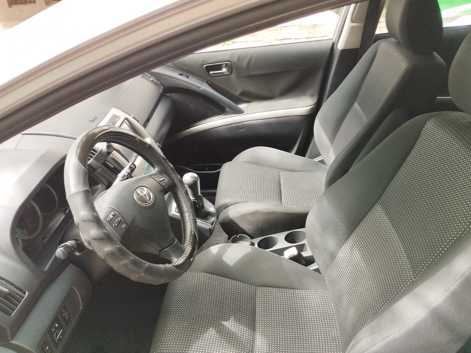Toyota Corolla verso  - изображение 10