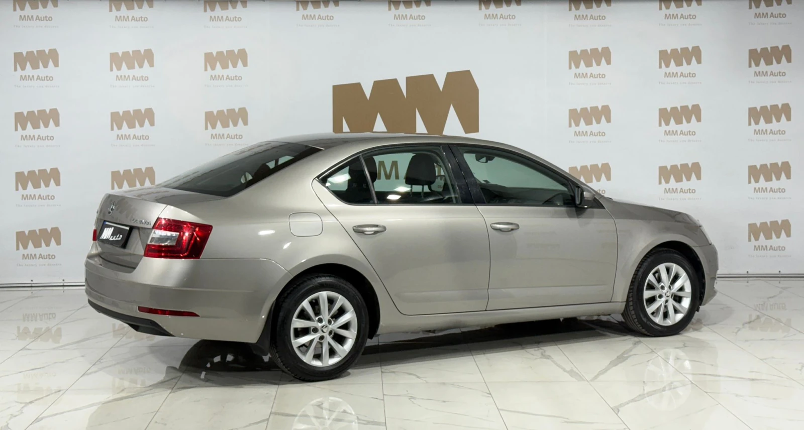 Skoda Octavia 2.0TDi* DSG Автомат* Distronic* LED - изображение 2