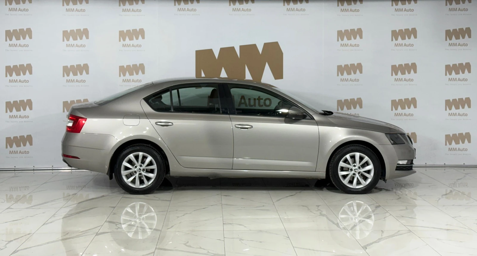 Skoda Octavia 2.0TDi* DSG Автомат* Distronic* LED - изображение 3