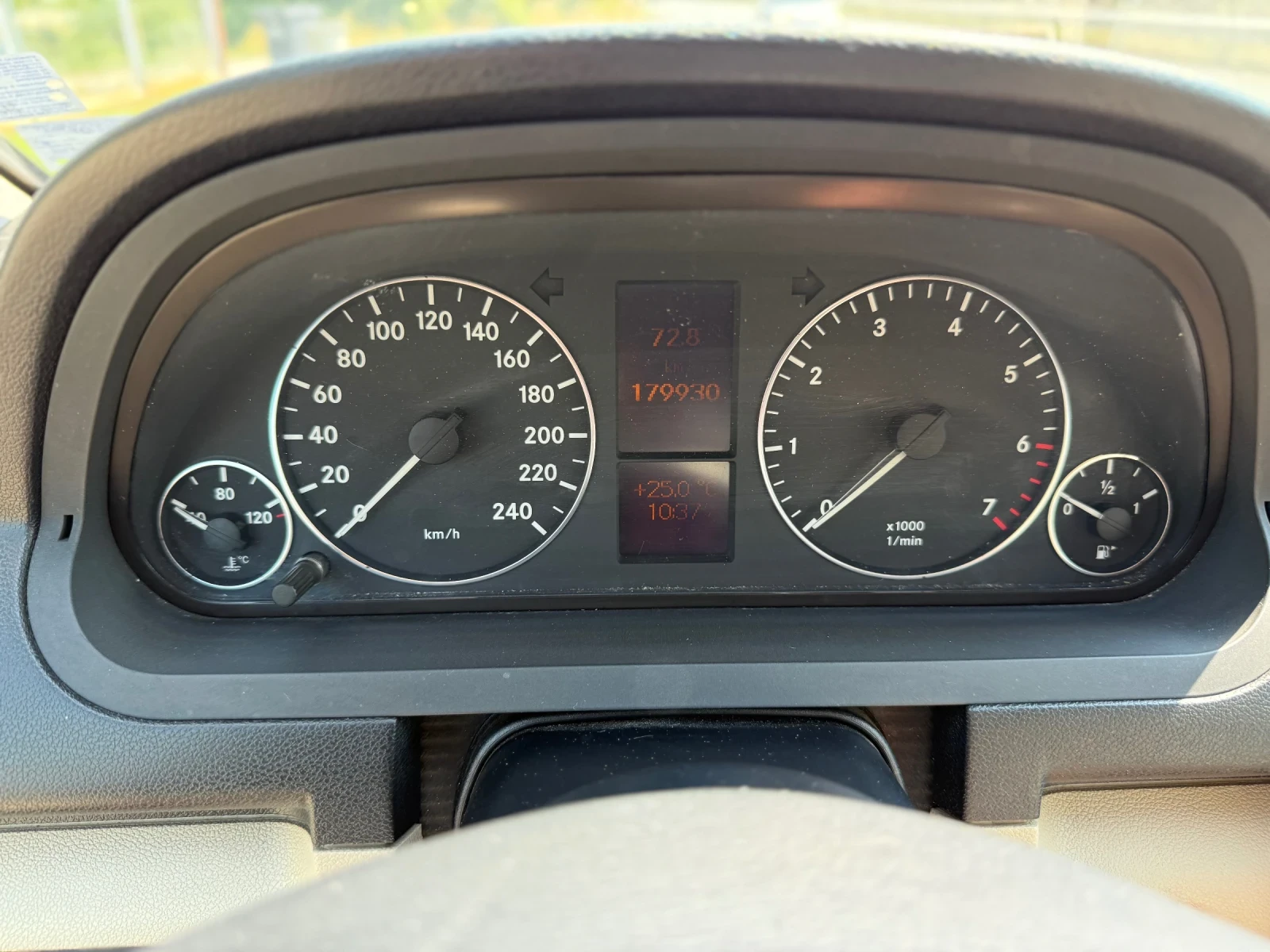 Mercedes-Benz A 200 Панорама+ Euro4+ Регистрирана  - изображение 9