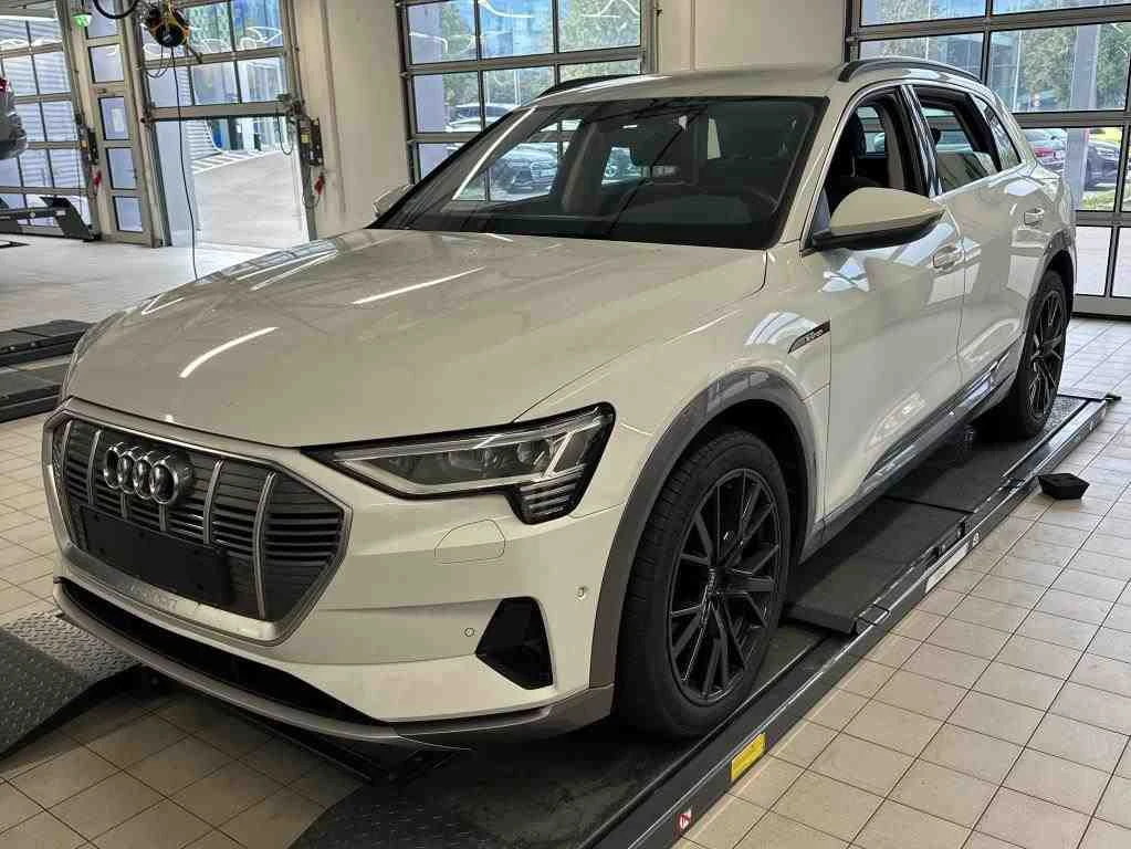 Audi E-Tron 50/SOH 98%/2023/31� ��/Air/Quattro/CarPlay | Mobile.bg � ����������� 14