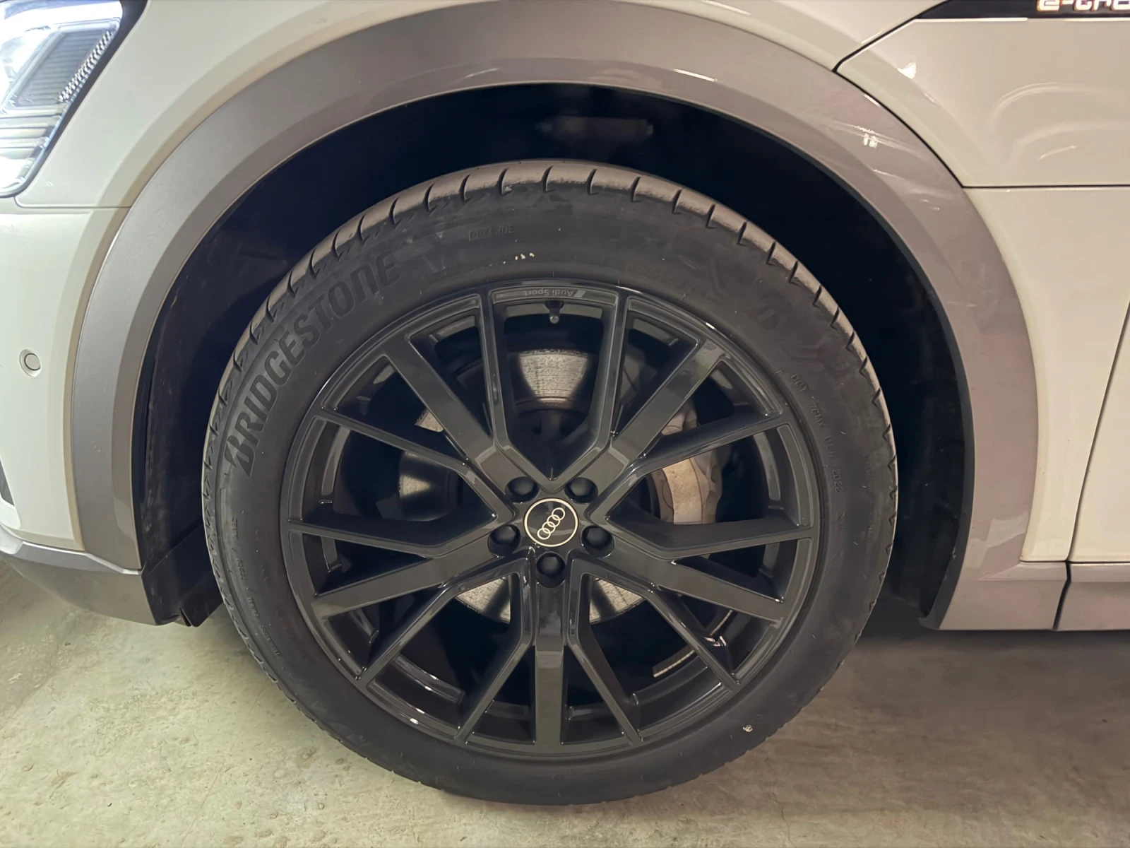 Audi E-Tron 50 SOH 98% 2023/30х км, снимка 5 - Автомобили и джипове - 54117710