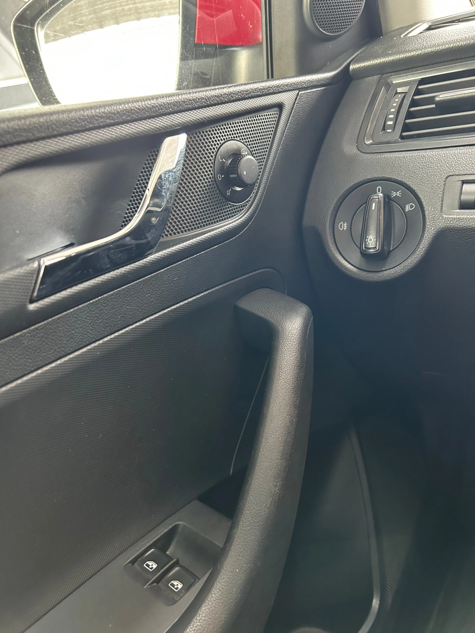 Skoda Rapid 1.4 TDI 90 к.с. - изображение 8