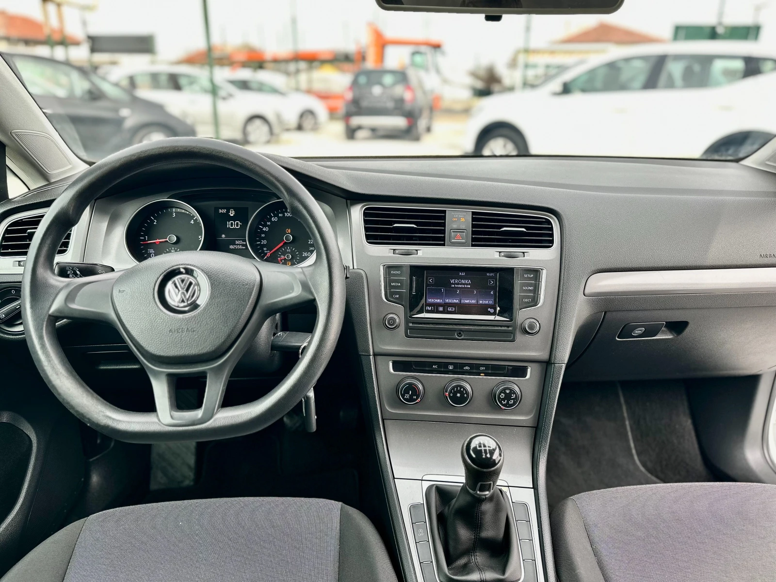 VW Golf 1.6* TDI* , снимка 11 - Автомобили и джипове - 53915416