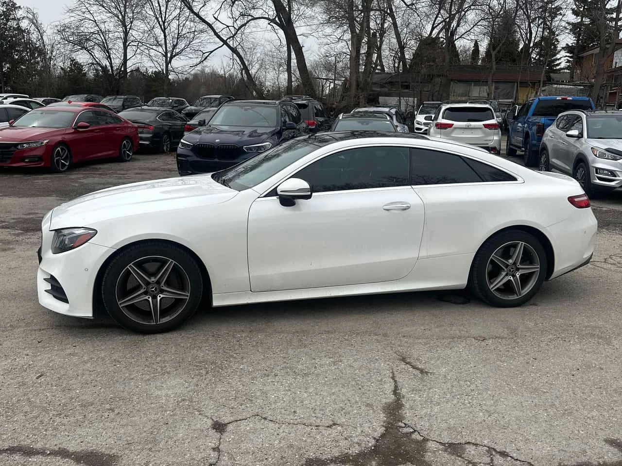 Mercedes-Benz E 400 4MATIC * FULL AMG PACK* BURMASTER* HEAD UP* 360* , снимка 3 - Автомобили и джипове - 53965883