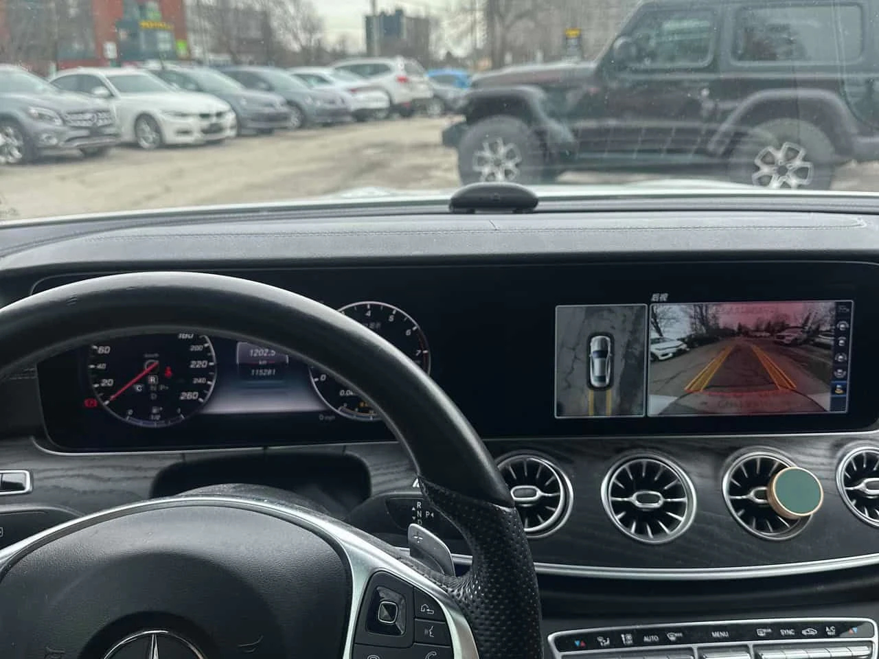 Mercedes-Benz E 400 4MATIC * FULL AMG PACK* BURMASTER* HEAD UP* 360* , снимка 9 - Автомобили и джипове - 53965883