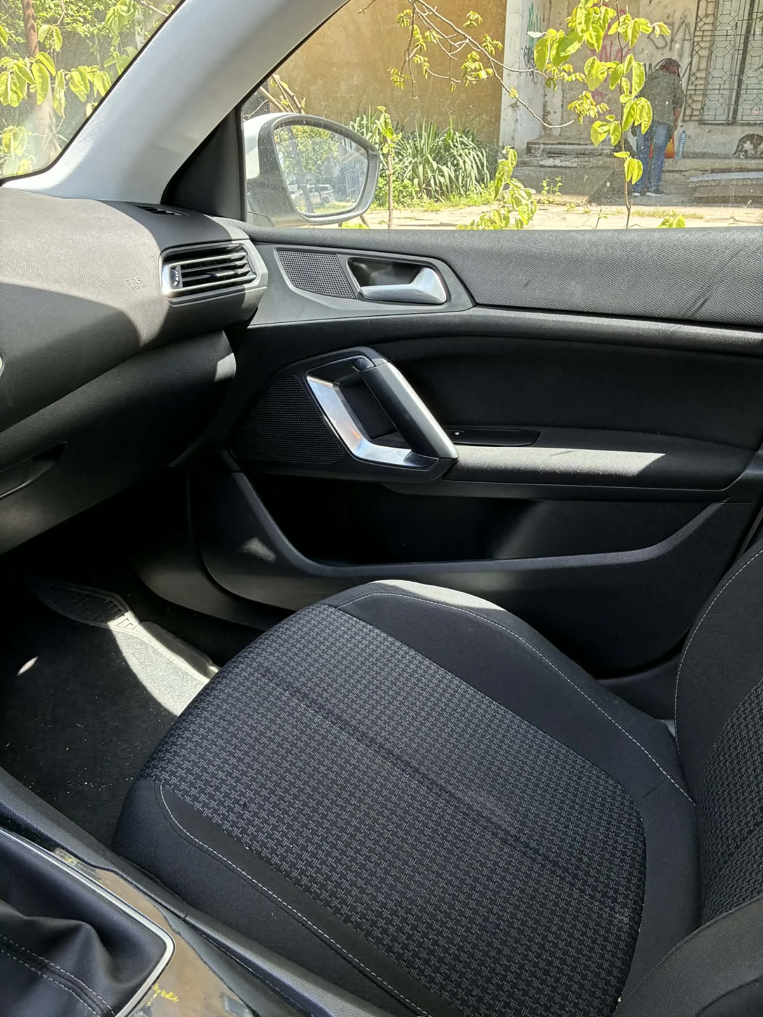 Peugeot 308, снимка 8 - Автомобили и джипове - 54077597