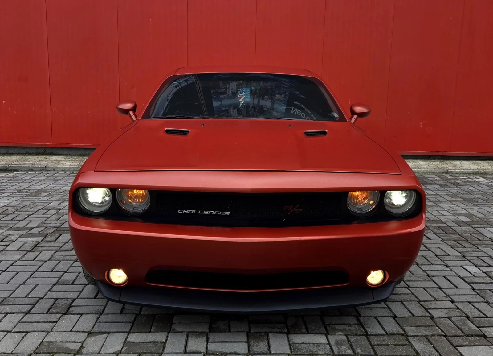 Dodge Challenger 5.7 Hemi V8, снимка 2 - Автомобили и джипове - 54102337