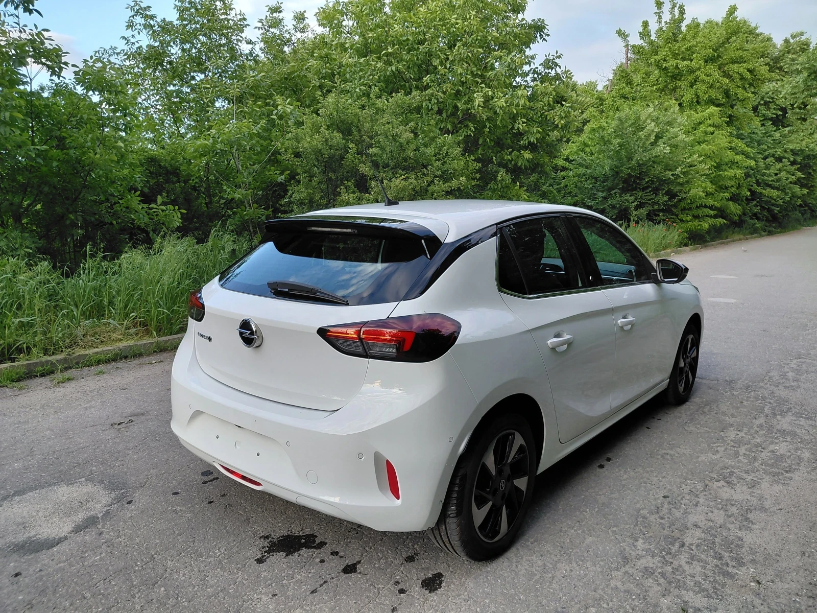 Opel Corsa Електрическа, снимка 5 - Автомобили и джипове - 54544528