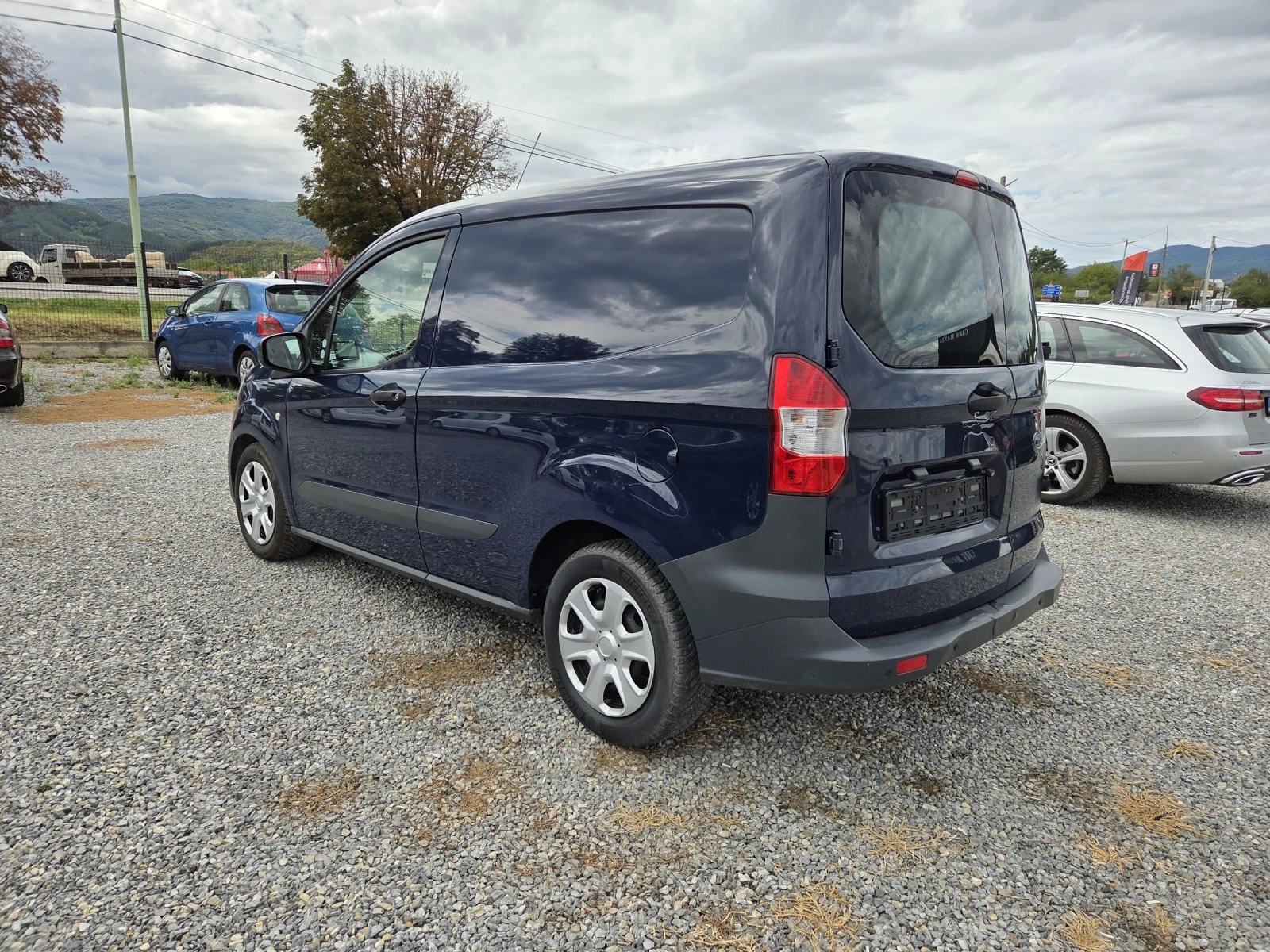 Ford Courier 1.5 TDCI, снимка 3 - Автомобили и джипове - 54596503