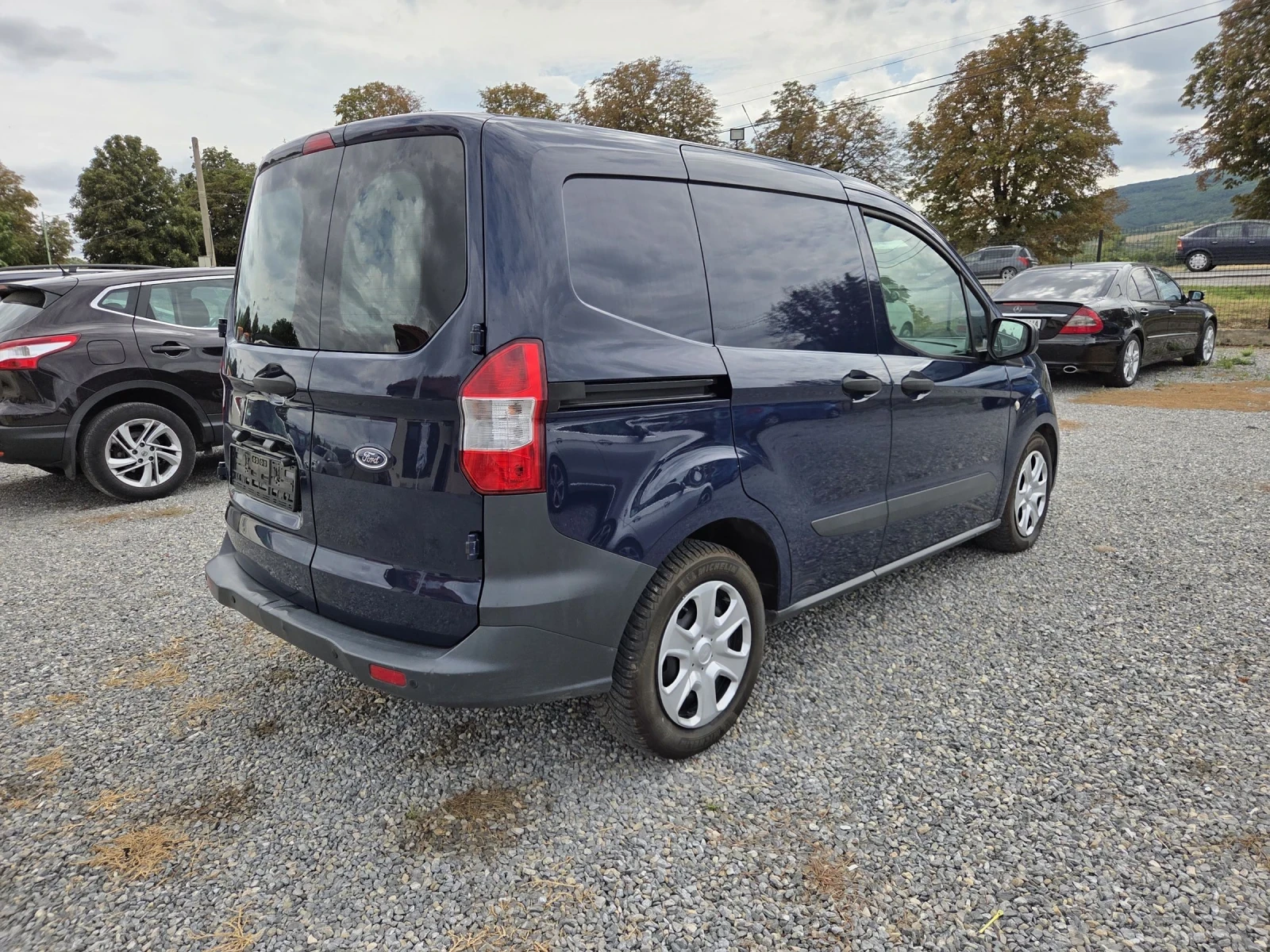 Ford Courier 1.5 TDCI, снимка 6 - Автомобили и джипове - 54596503