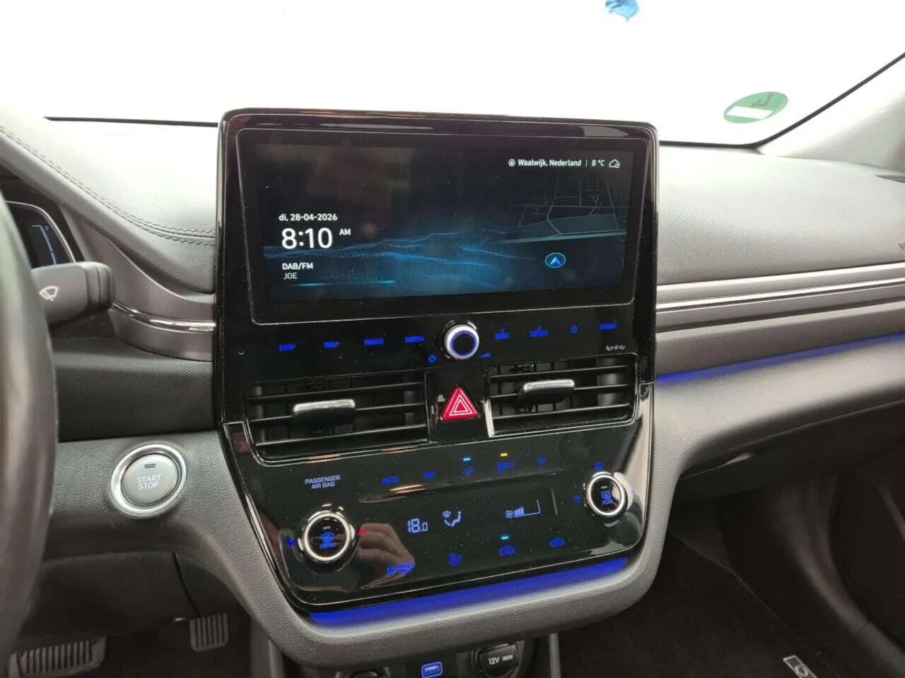 Hyundai Ioniq  EV 38 kWh Comfort Aut. LED Head-Up, снимка 9 - Автомобили и джипове - 54595521