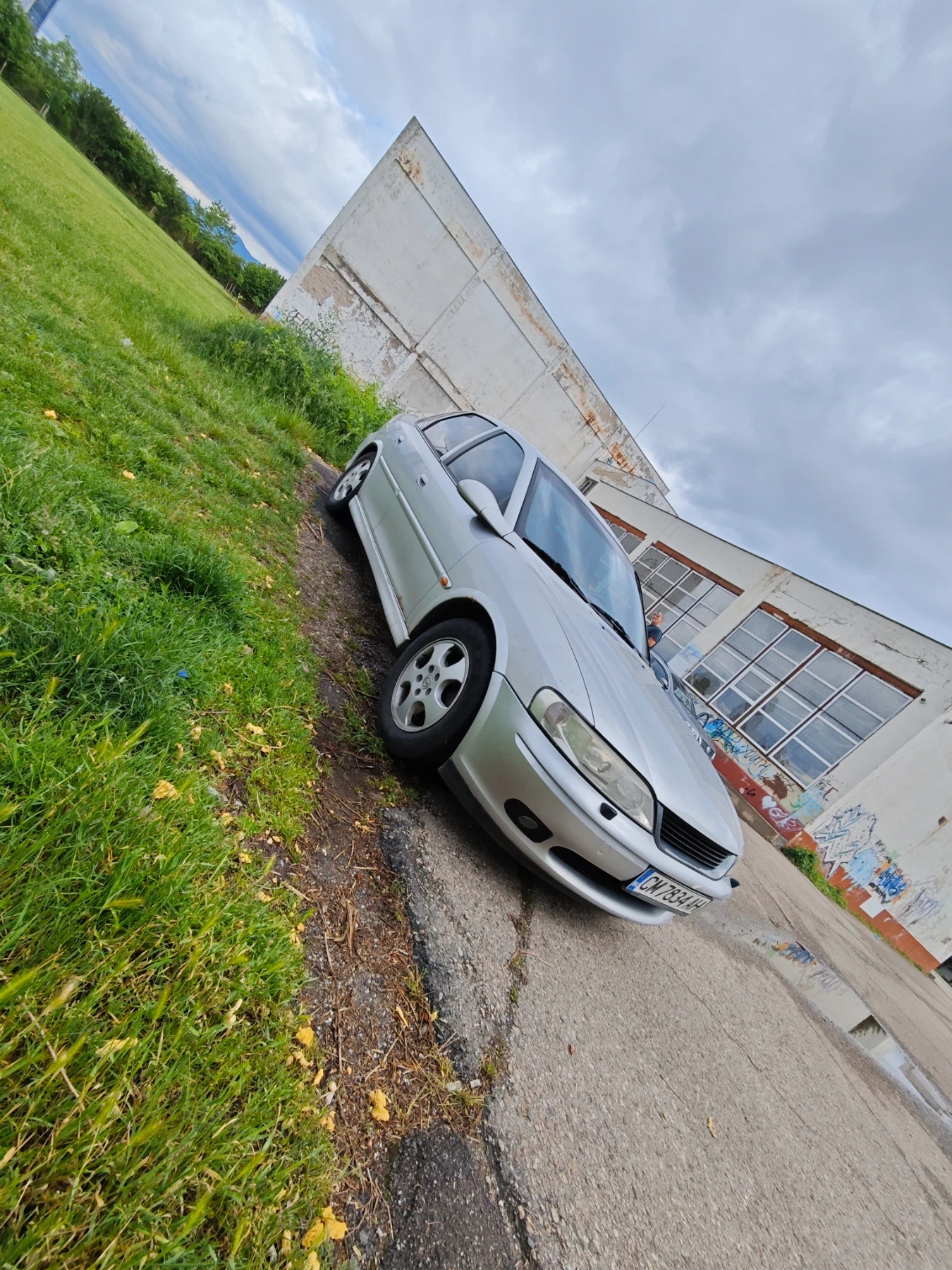 Opel Vectra Вектра Б, 1.8 125к.с Седан, снимка 5 - Автомобили и джипове - 54654013
