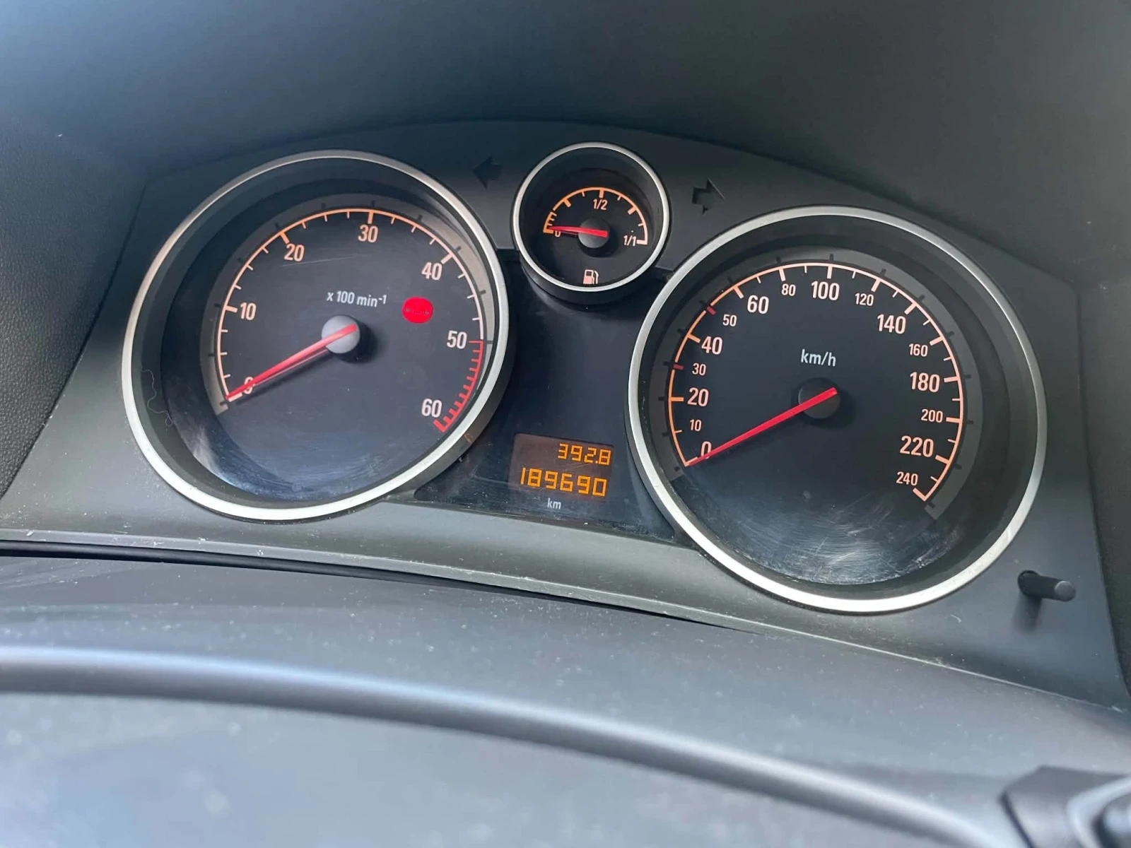 Opel Astra 1.7 Isuzu , снимка 8 - Автомобили и джипове - 54734339