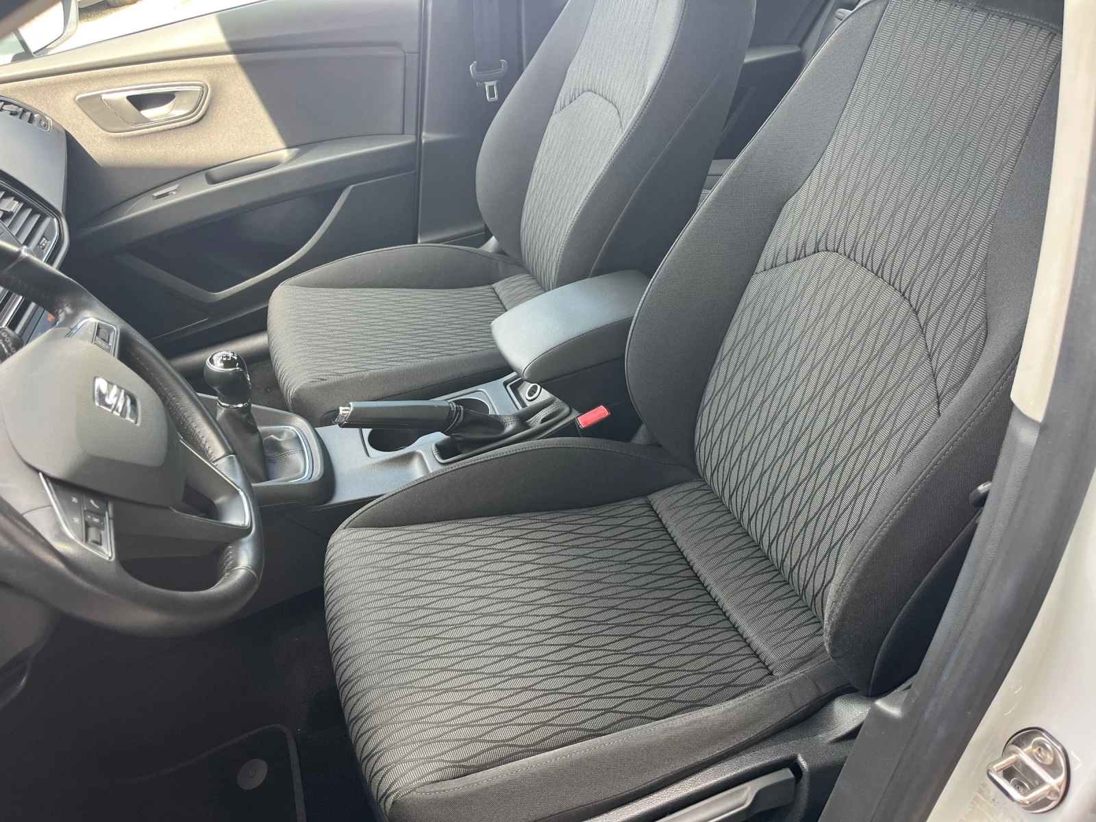 Seat Leon 1.4TGI  Style, снимка 11 - Автомобили и джипове - 54930994
