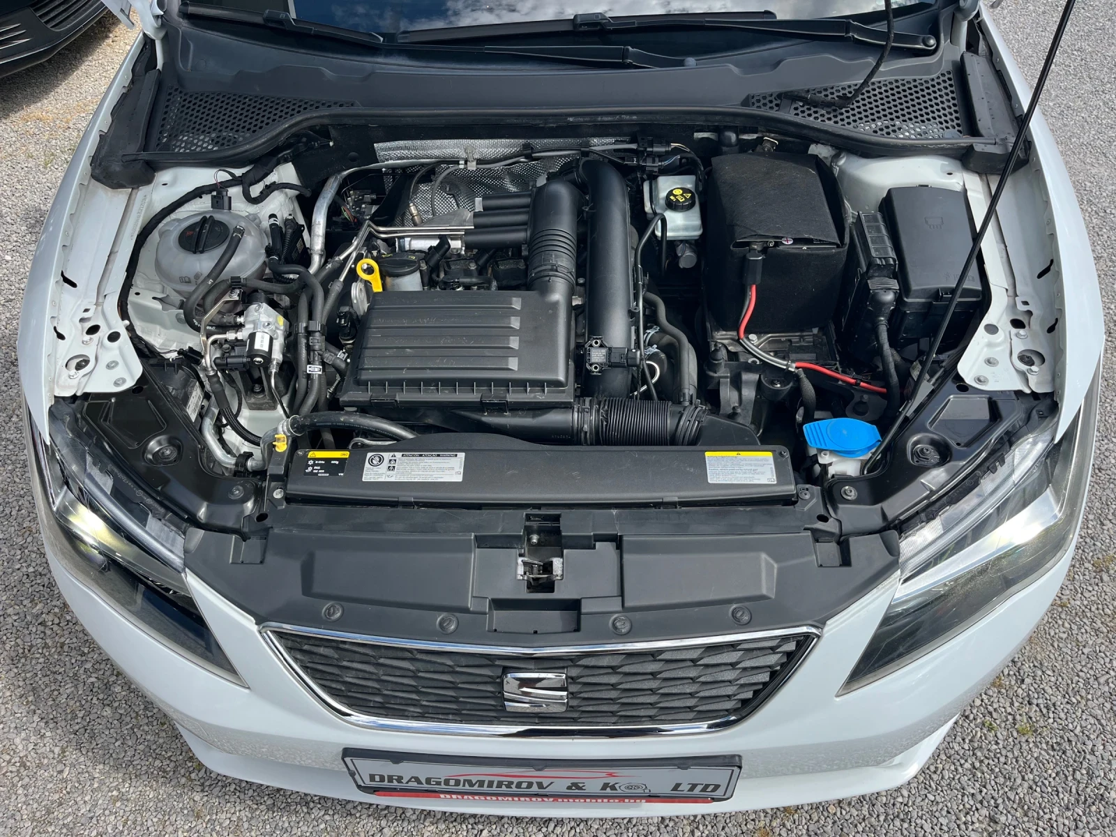 Seat Leon 1.4TGI  Style, снимка 15 - Автомобили и джипове - 54930994