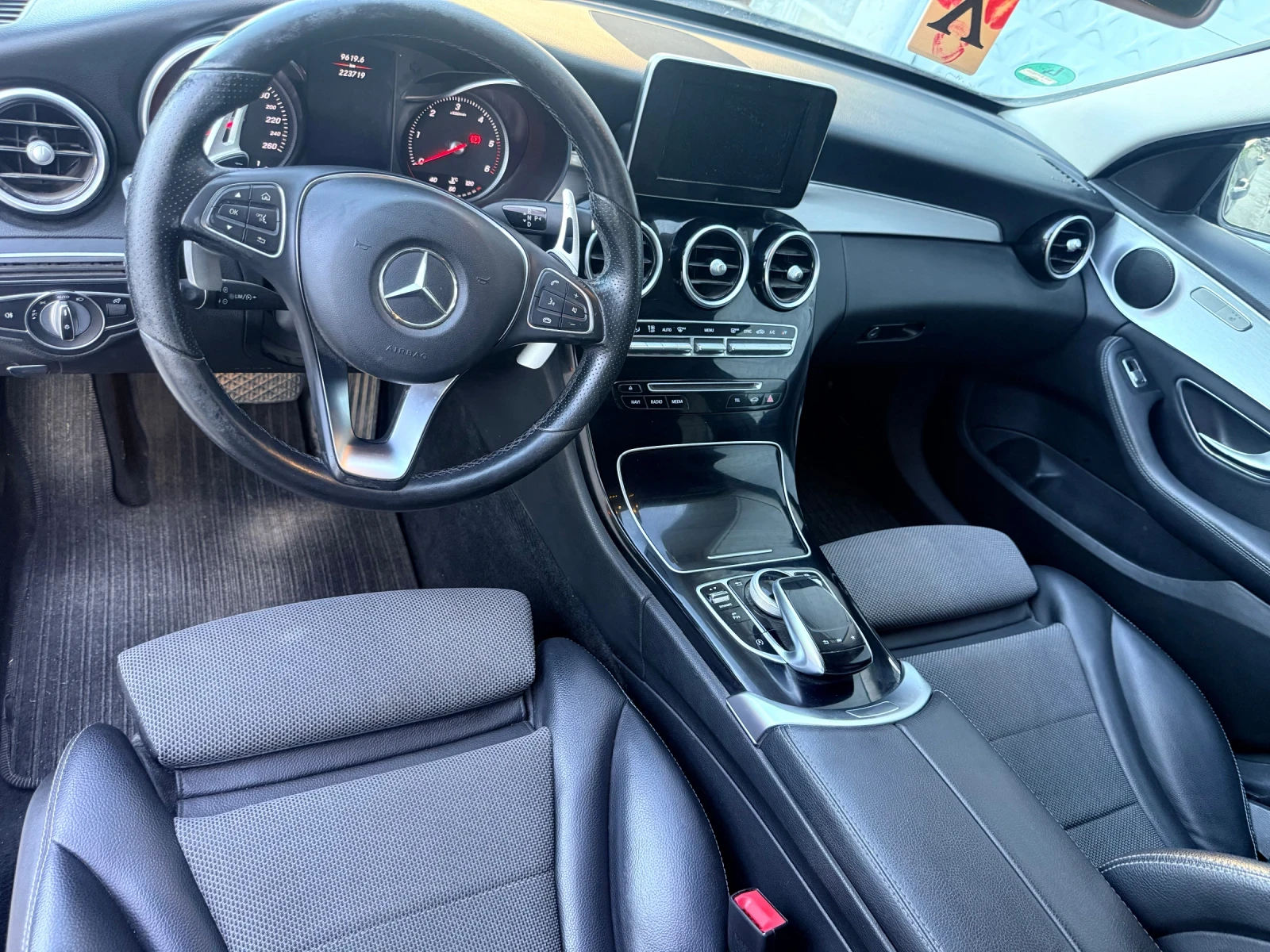 Mercedes-Benz C 220, снимка 9 - Автомобили и джипове - 55212749